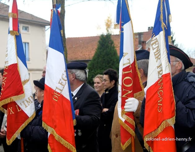Porte-drapeaux et anciens combattants