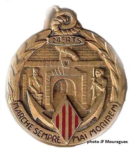Insigne du 24e Régiment de Tirailleurs Sénégalais