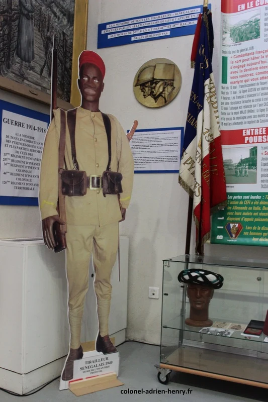 Tirailleurs sénégalais des troupes coloniales